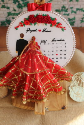 Premium 10" Wedding Hoopart With Calendar