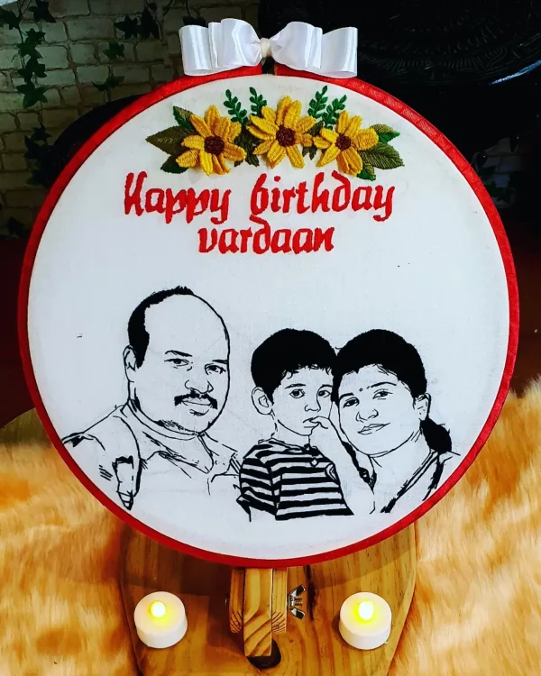 Customized Family Portrait Hoopart